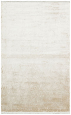 Düz Renk El Emeği ile Özel Tezgahlarda Üretilen Viskon Uşak Halısı