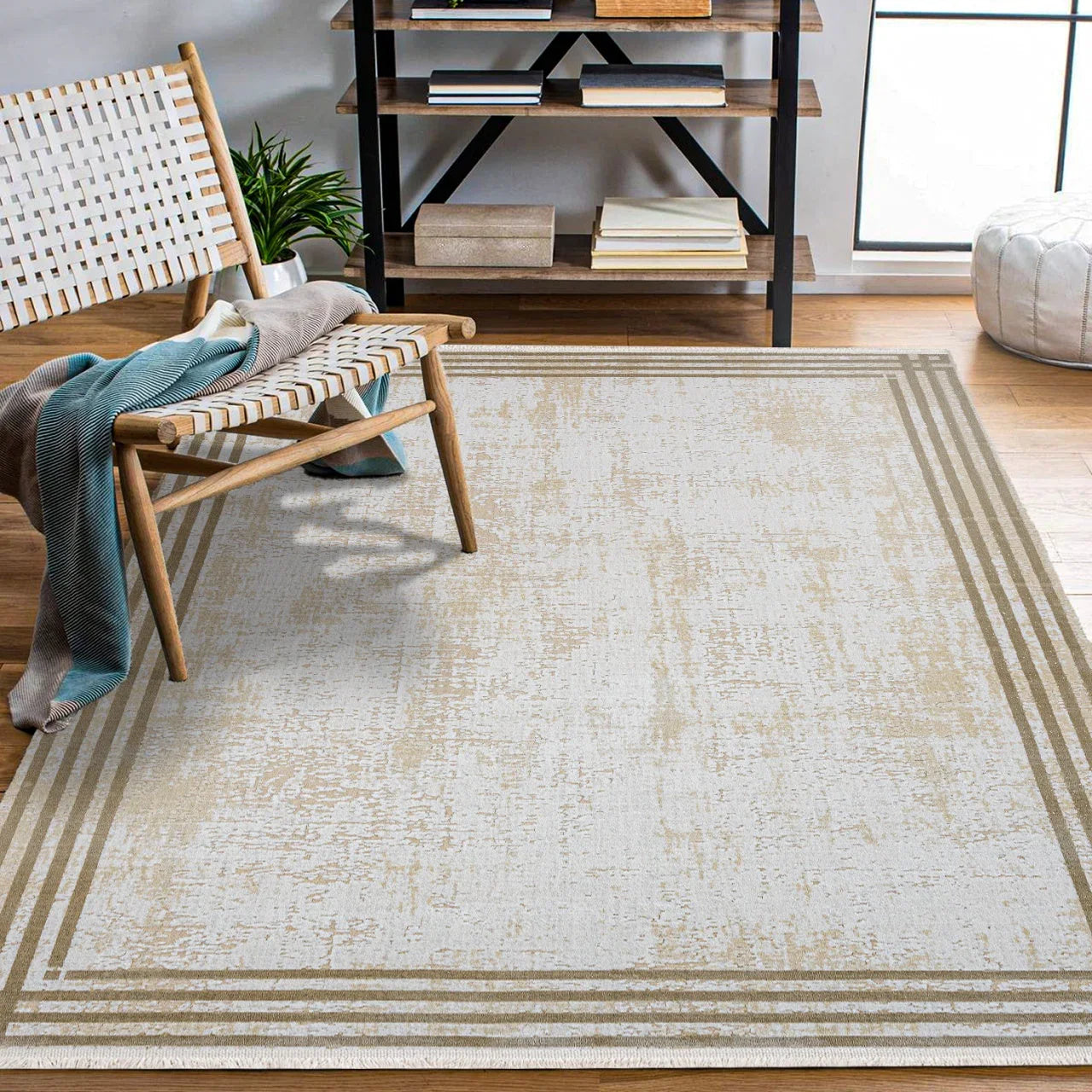 Bej Gold Bordürlü Minimalist Halı - Yıkanabilir - Kaymaz Taban - Pati Dostu