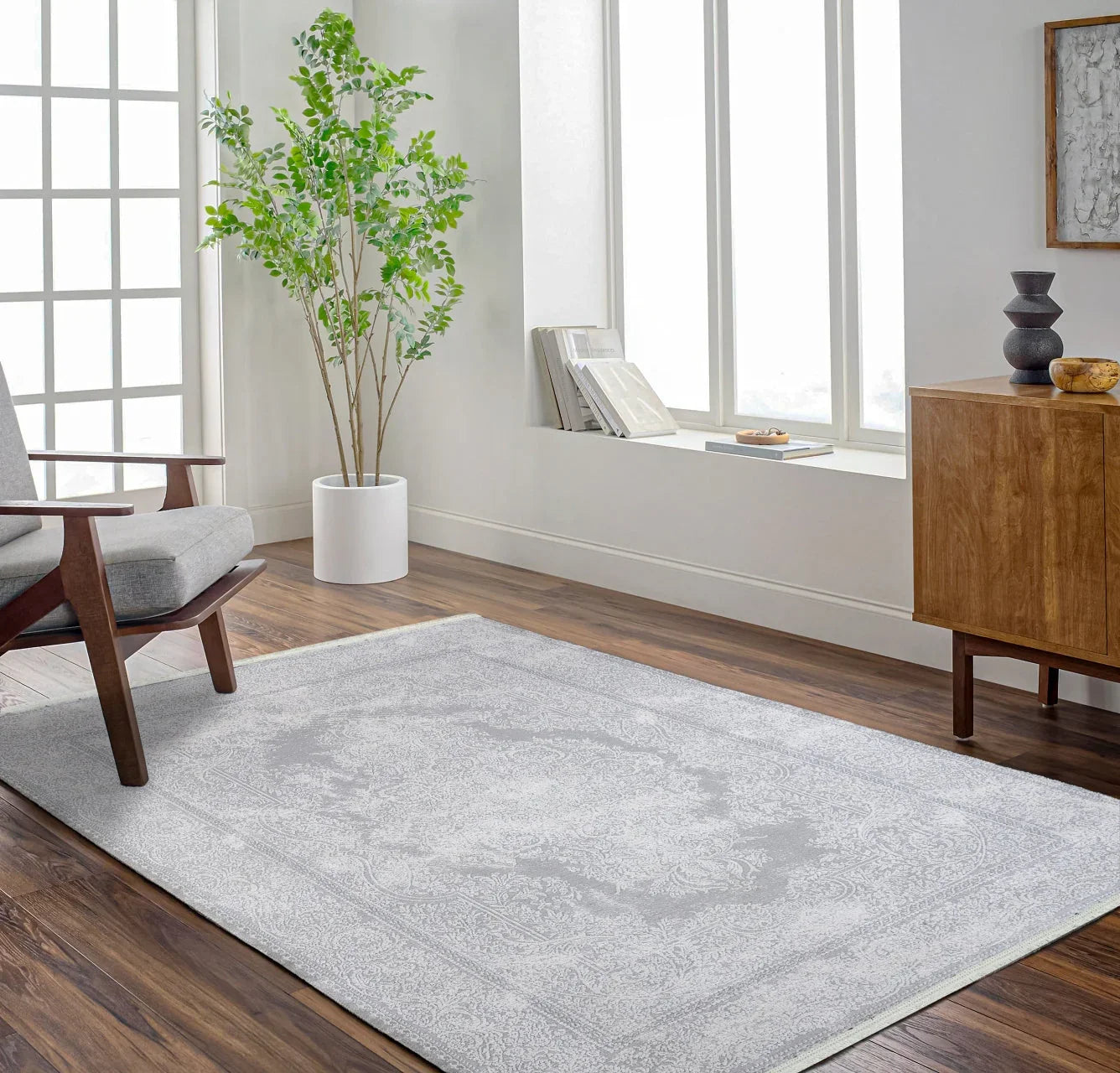 Beyaz Gri Klasik Desenli Minimalist Halı - Yıkanabilir - Kaymaz Taban - Pati Dostu