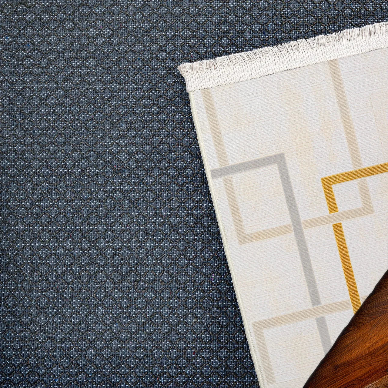 Beyaz Gold Geometrik Minimalist Halı - Yıkanabilir - Kaymaz Taban - Pati Dostu