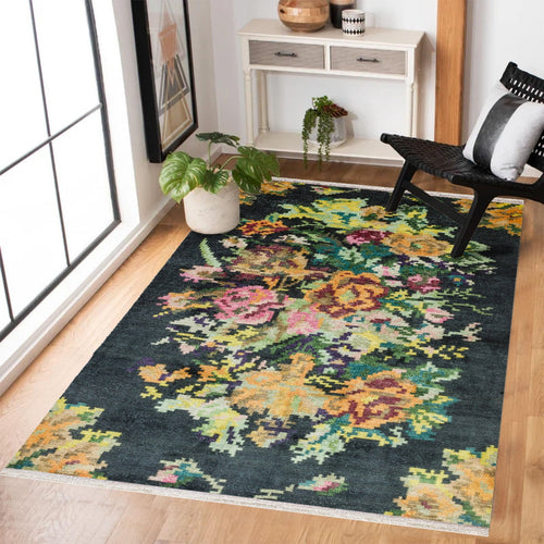 Siyah Çiçekli Modern Etnik Desenli Halı  | Makinada Yıkanabilir | Hav Toz Vermez | Leke Tutmayan | Kaymaz Taban | Dijital Makine Baskı | Salon Yolluk Mutfak Halısı