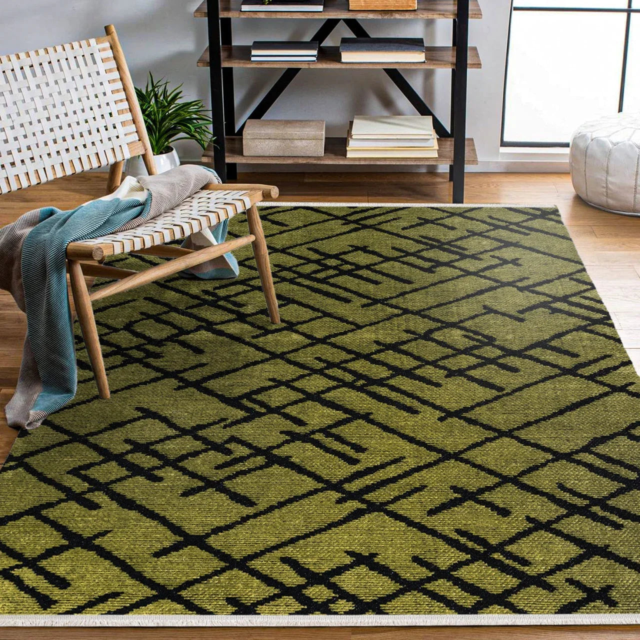 Siyah Geometrik Minimalist Halı - Yıkanabilir - Kaymaz Taban - Pati Dostu