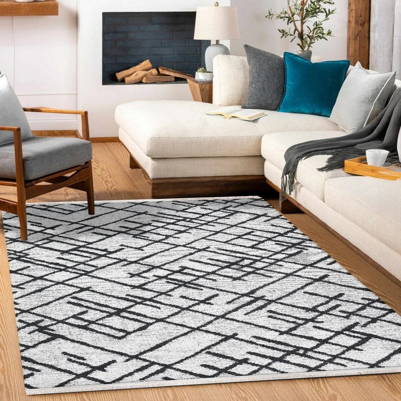 Beyaz Siyah Geometrik Geometrik Desenli Halı - Yıkanabilir - Kaymaz Taban - Pati Dostu