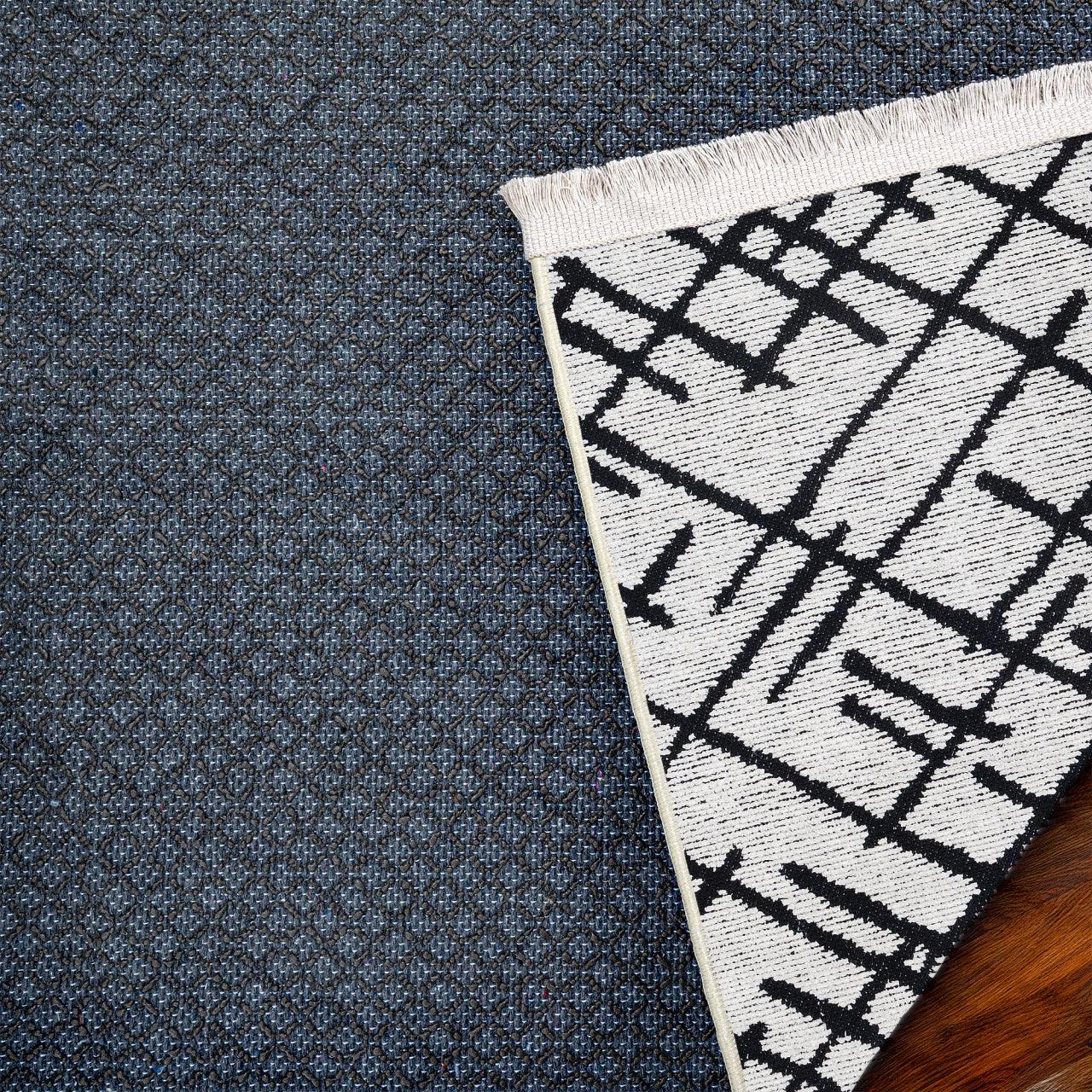 Beyaz Siyah Geometrik Geometrik Desenli Halı - Yıkanabilir - Kaymaz Taban - Pati Dostu