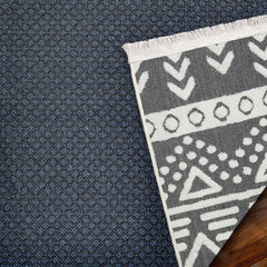 Siyah Etnik Modern Etnik Desenli Halı  | Makinada Yıkanabilir | Hav Toz Vermez | Leke Tutmayan | Kaymaz Taban | Dijital Makine Baskı | Salon Yolluk Mutfak Halısı