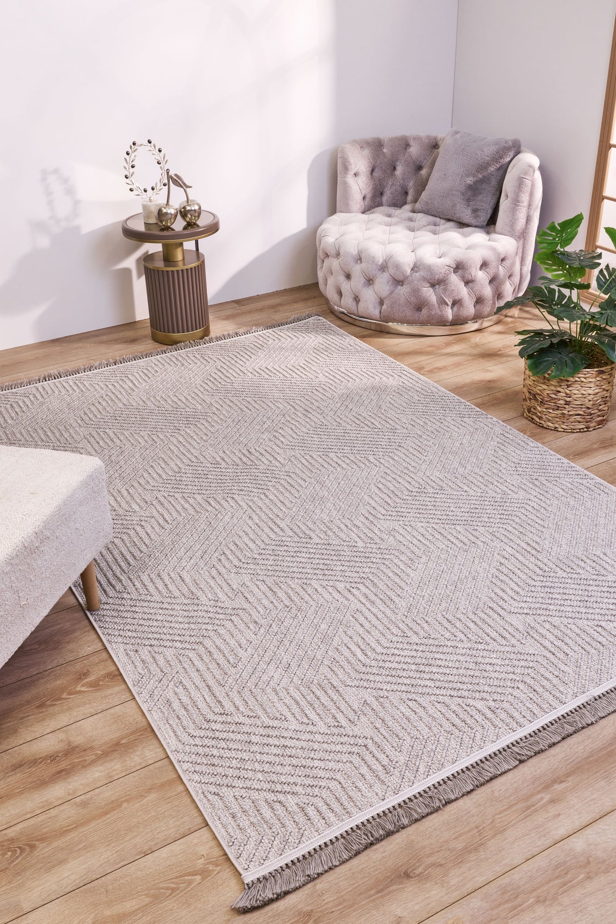 Lunera Gri Beyaz Geometrik Zig-Zag Desenli Modern Makine Halısı