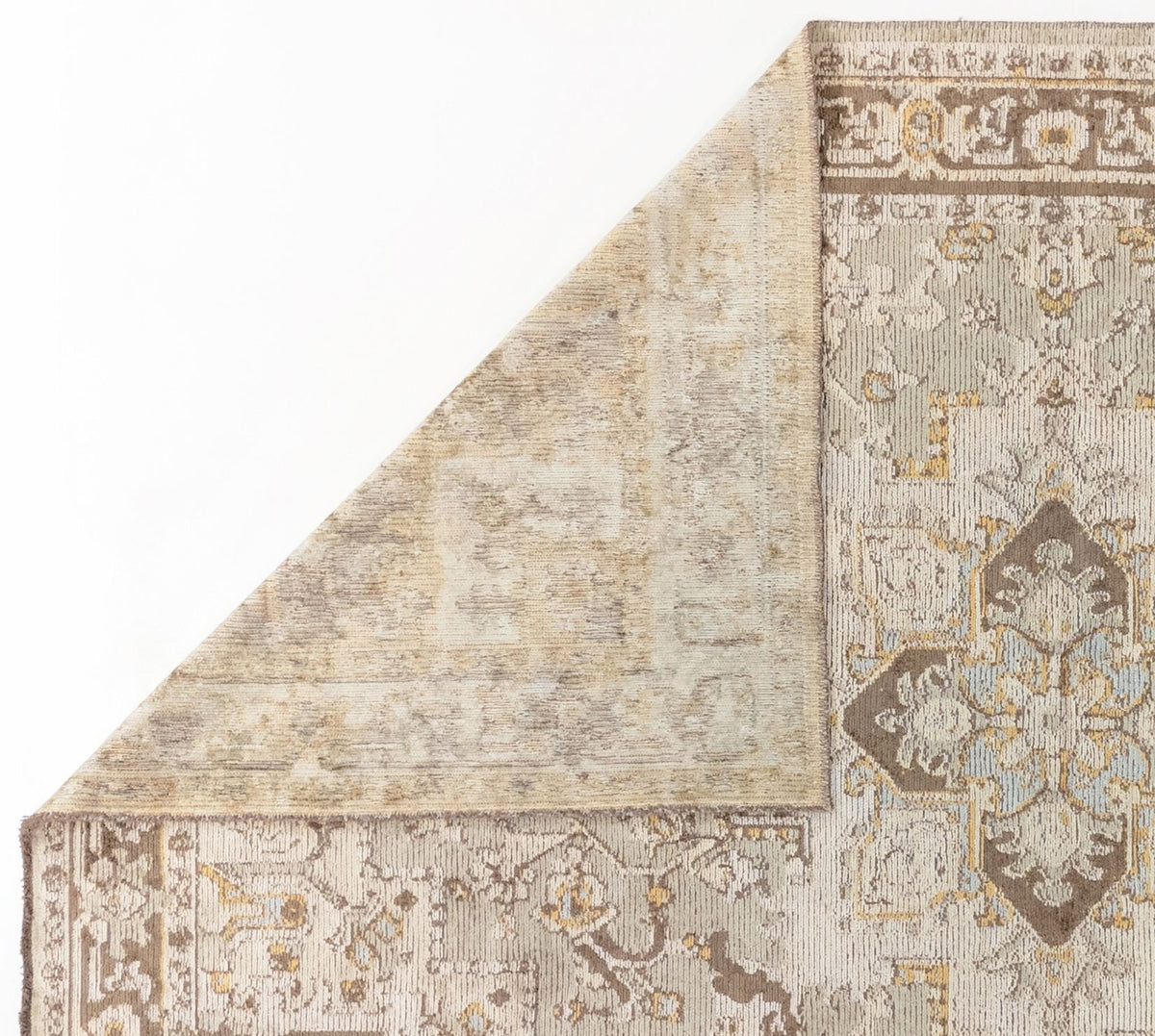Flura Bej Kahverengi Madalyon Desenli Klasik Makine Halısı