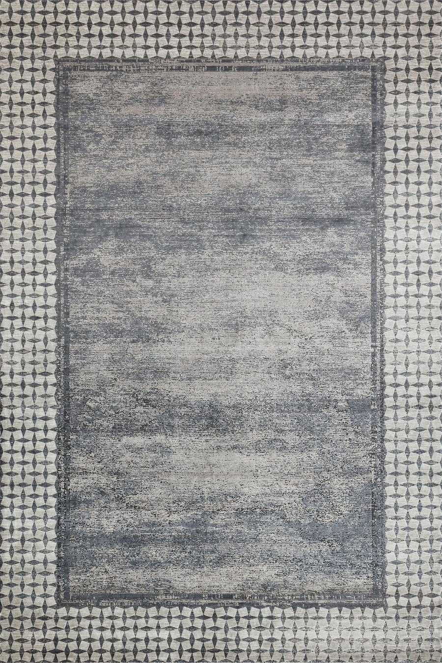 Geometric Anthracite & Grey Area Rug – in the hallway
