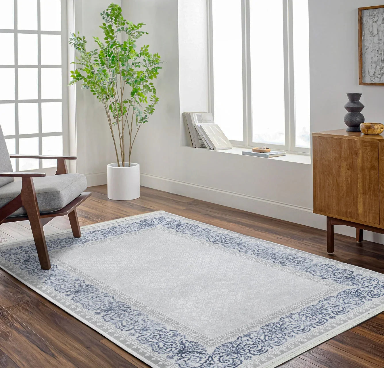 Beyaz Gri Bordürlü Minimalist Halı - Yıkanabilir - Kaymaz Taban - Pati Dostu