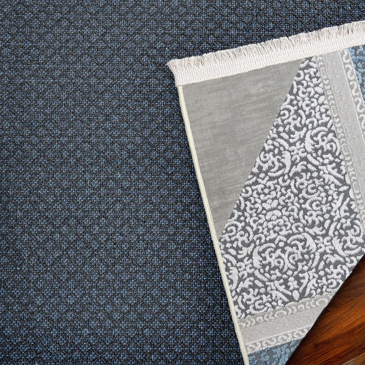 Gri Mavi Madalyonlu Minimalist Halı - Yıkanabilir - Kaymaz Taban - Pati Dostu