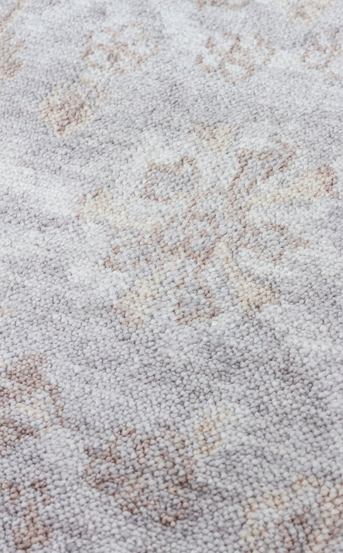 Pakistan Overdyed Tarzı El Emeği ile Özel Tezgahlarda Üretilen Uşak Halısı