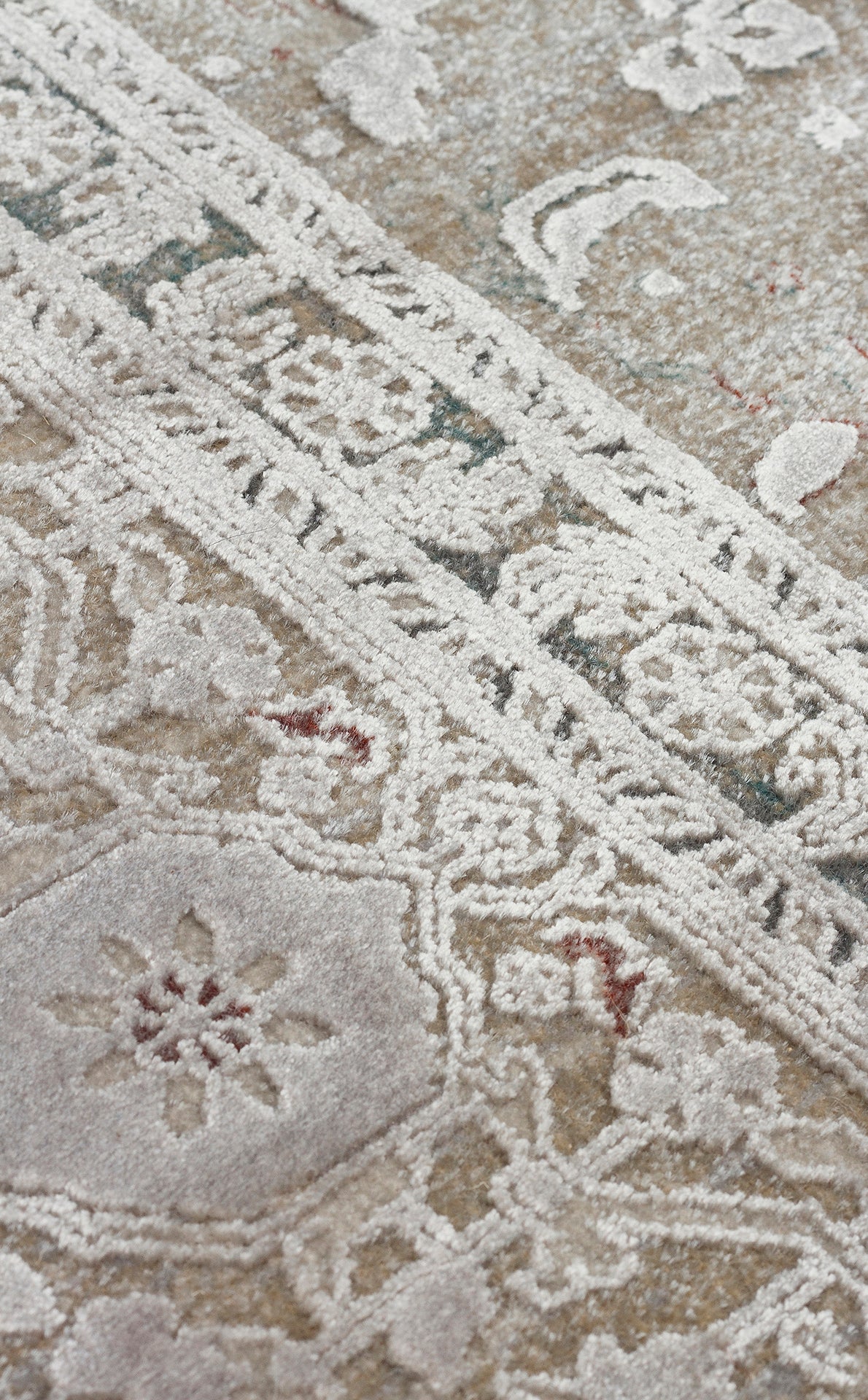 Yumuşak Dokulu Vintage Esintilere Sahip Dokuma Halı