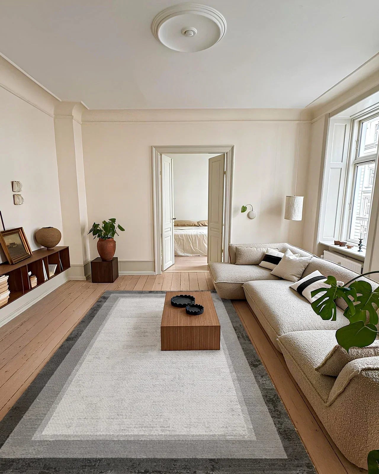 Antrasit Gri Bordürlü Minimalist Halı - Yıkanabilir - Kaymaz Taban - Pati Dostu