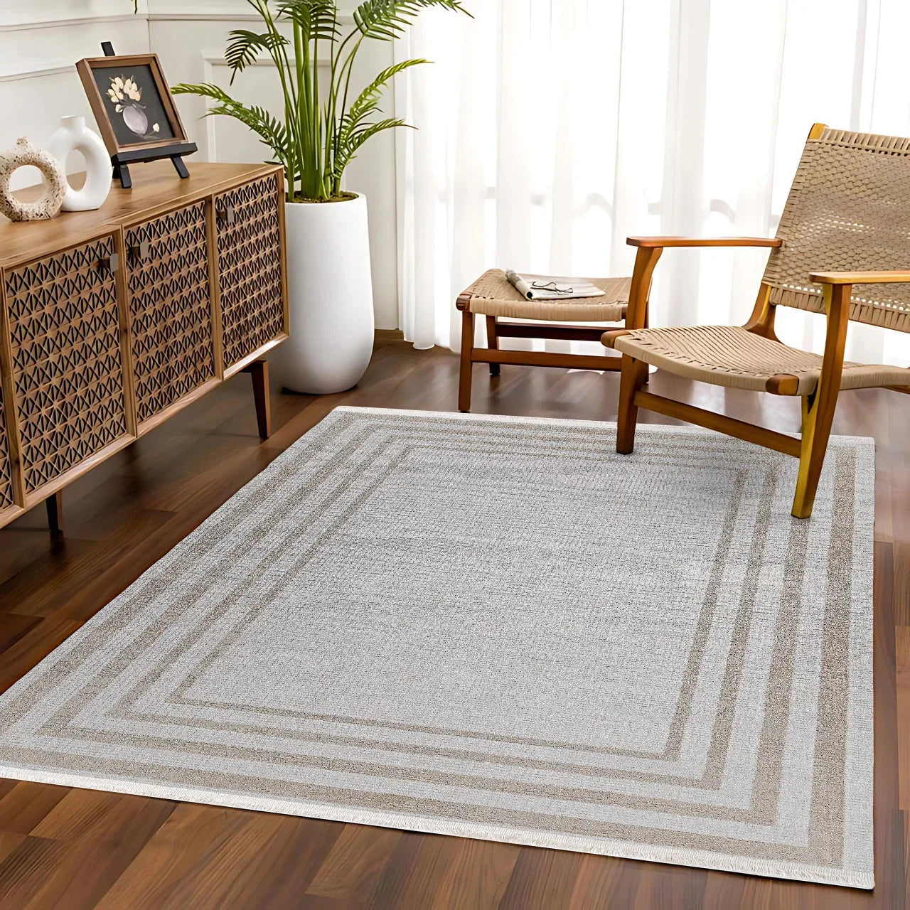 Beyaz Gri Bordürlü Minimalist Halı - Yıkanabilir - Kaymaz Taban - Pati Dostu