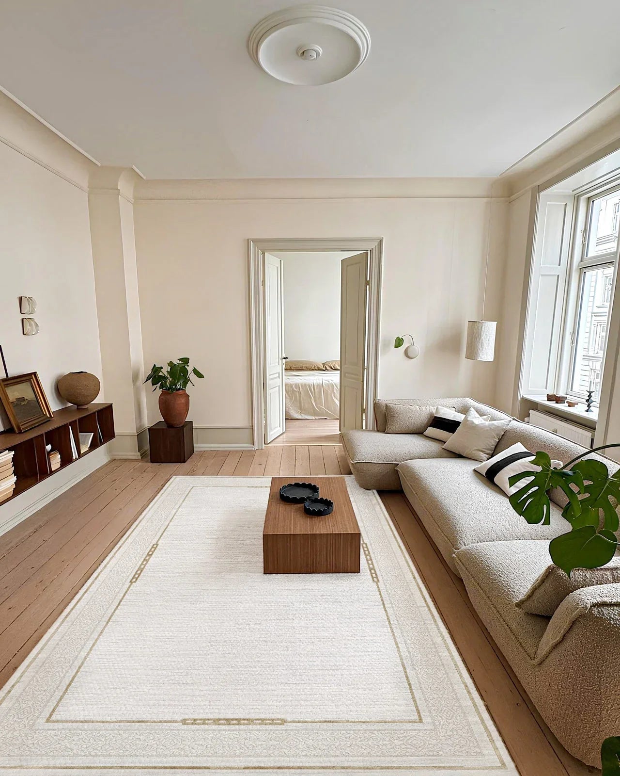 Beyaz Gold Minimalist Modern Halı - Yıkanabilir - Kaymaz Taban - Pati Dostu