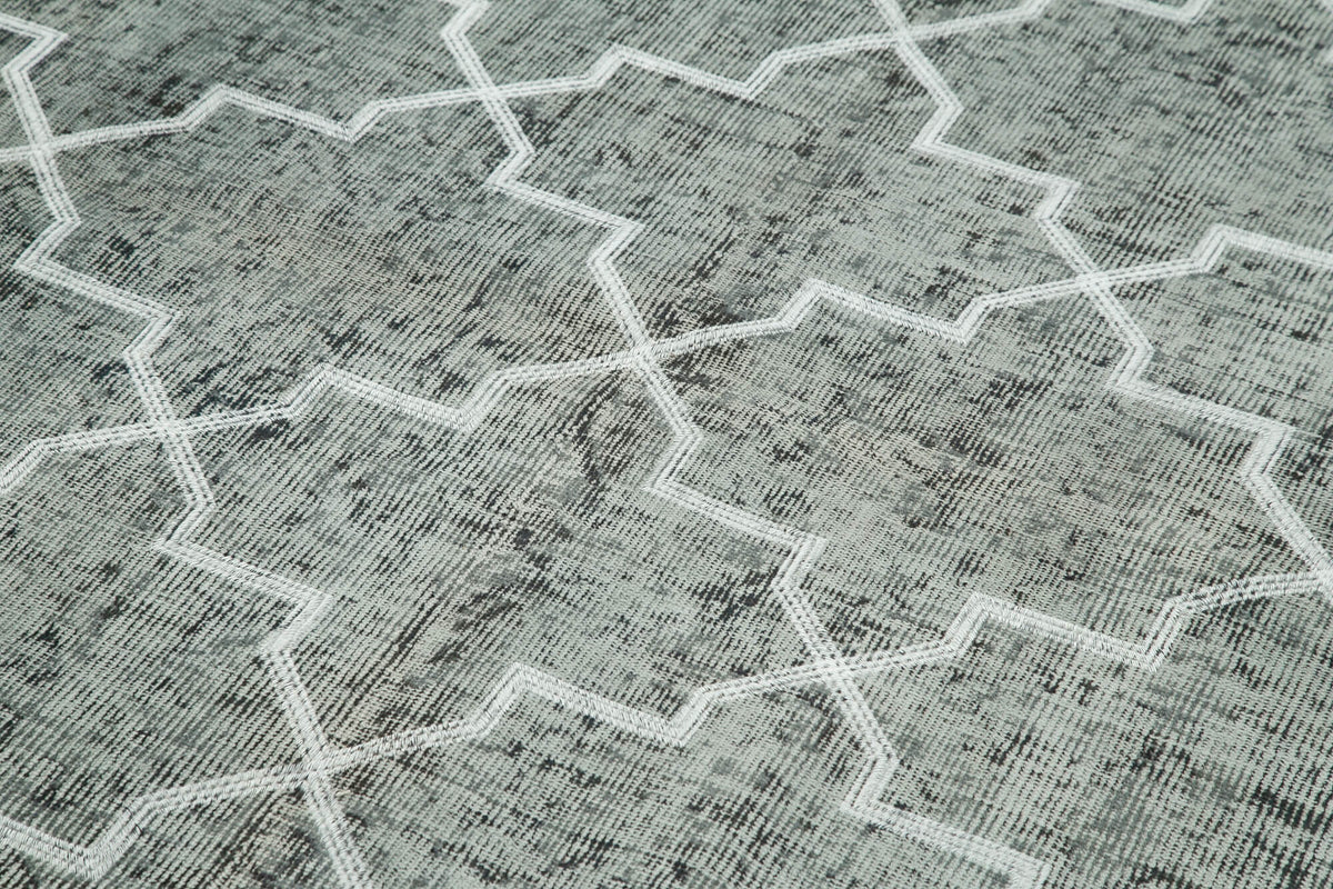 Kesle Açık Gri Geometrik Desenli Modern El Dokuma Halı 145x260 cm – mekânda kullanım