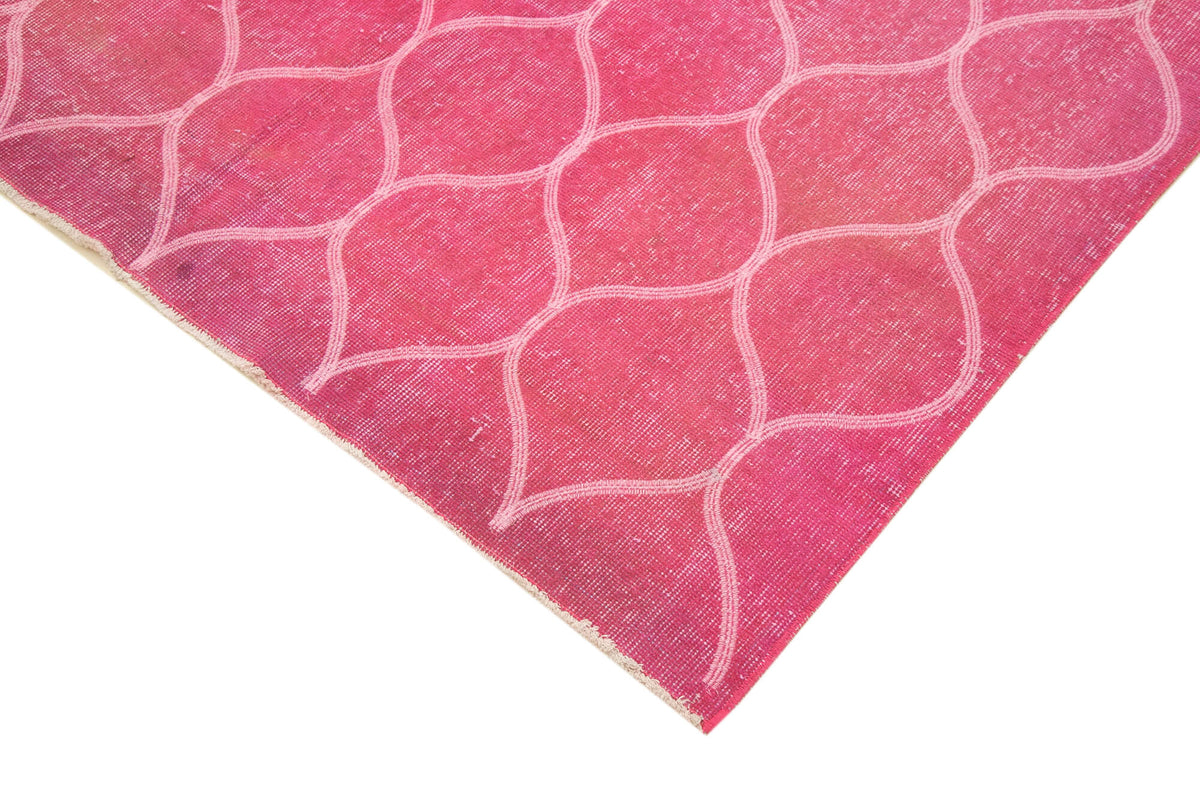 Kesle Beyaz Modern Halı Pembe Zeminli Geometrik Desenli 158x262 cm – detay görünümü