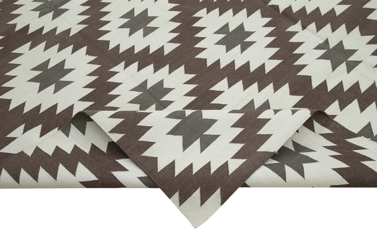 Navamo Duri Kilim Kahverengi Beyaz Baklava Desenli 253x303 cm 32621 – kenar detayı