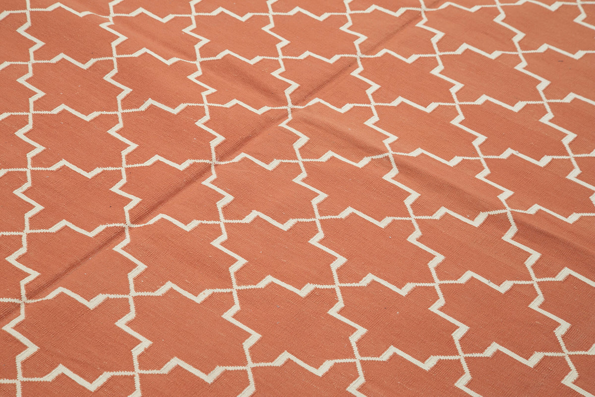 Navamo Geometrik Desenli Terrakotta Dokuma Modern Kilim 253x300 cm – mekânda kullanım