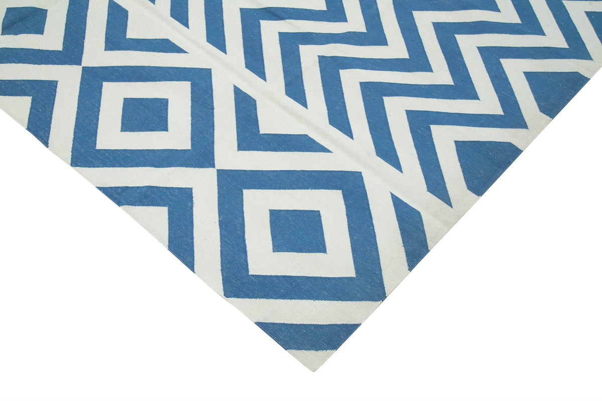 Navamo Mavi Beyaz Geometrik Desenli Pamuk El Dokuma Duri Kilim 250x300 cm – detay görünümü