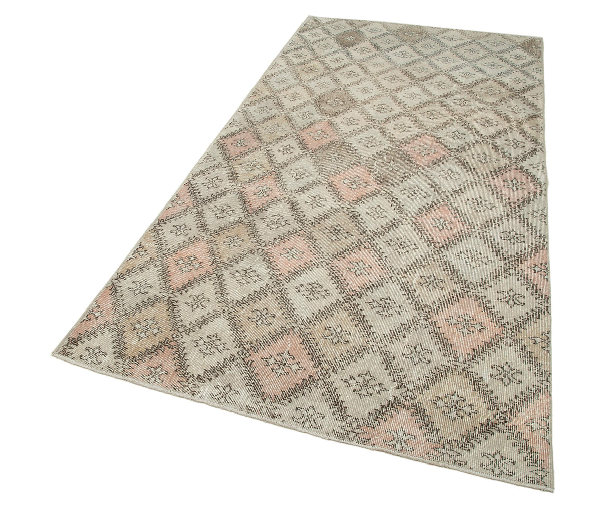 Bevra Checkered Beige Pink Geometric Pattern Vintage Hand-Woven Rug 137x267 cm – texture close-up