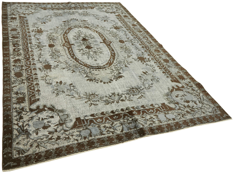 Besko Kahverengi Halı 6 m2 Beyaz Zeminli Çiçekli Oyma Desen 207x304 cm – genel görünüm