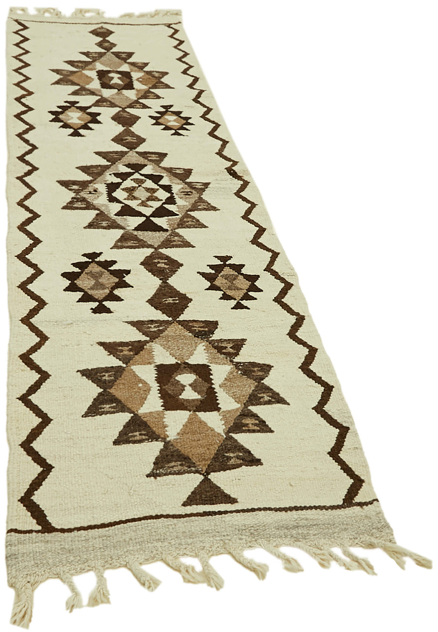 ممر كليم رازكا بيج وبني بنقوش هندسية، من الصوف والقطن، 80x273 cm – منظر عام