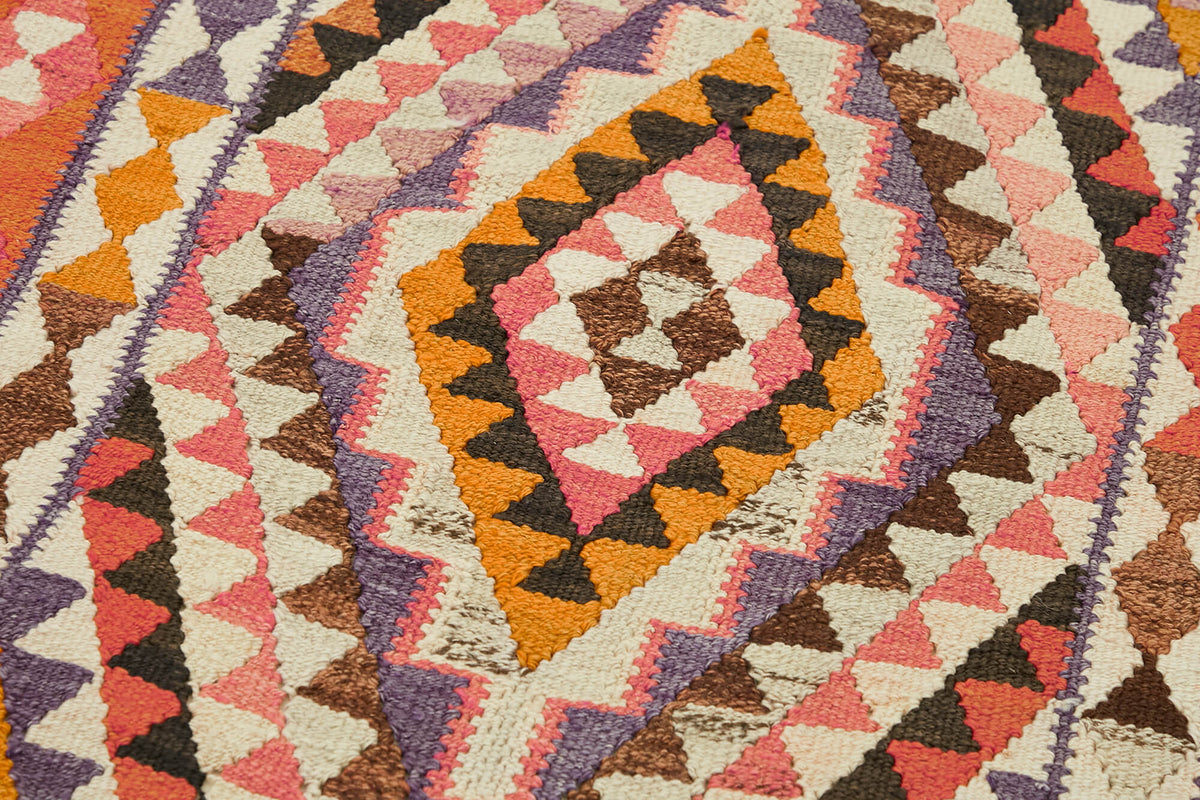 Razka Herki Kırmızı Baklava Desenli El Dokuma Kilim Yolluk 92x292 cm – mekânda kullanım