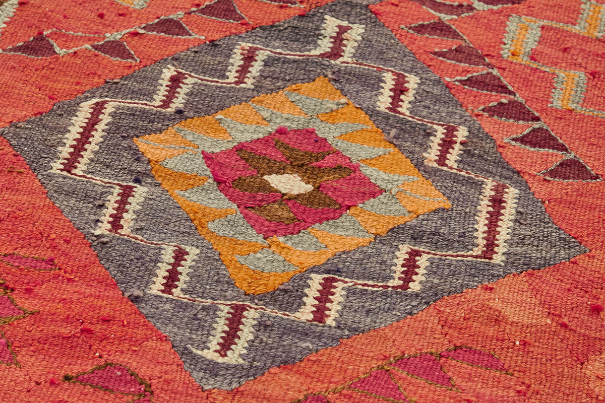 Razka Pembe Çok Renkli Geometrik Etnik El Dokuma Kilim 93x343 cm – mekânda kullanım