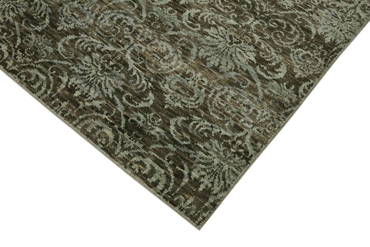 Nivro Eskitme Desenli Kahverengi Vintage Uşak Halı 242x291 cm – detay görünümü