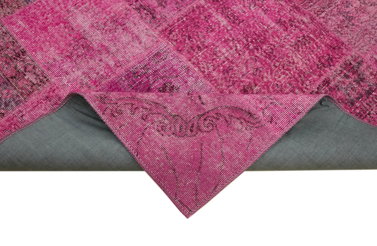 Razik Pembe Patchwork Desenli Modern El Dokuma Halı 250x300 cm – kenar detayı