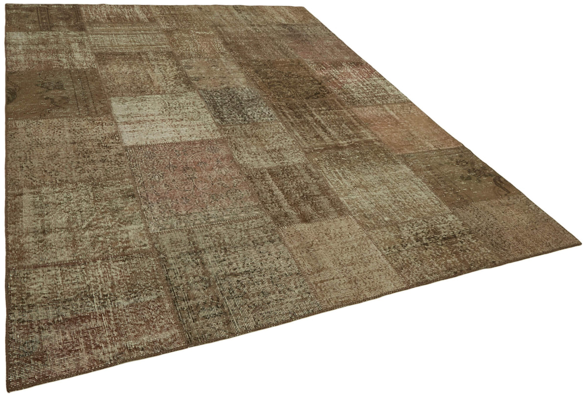 Razik Modern Eskitme Halı Kahverengi ve Bej Geometrik Desenli 250x300 cm – genel görünüm