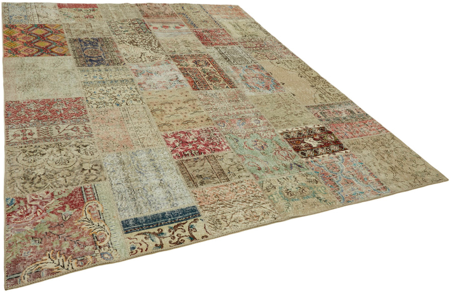 Razik Bej ve Gri Tonlarda Çok Renkli Patchwork Yün Halı 252x300 cm – genel görünüm