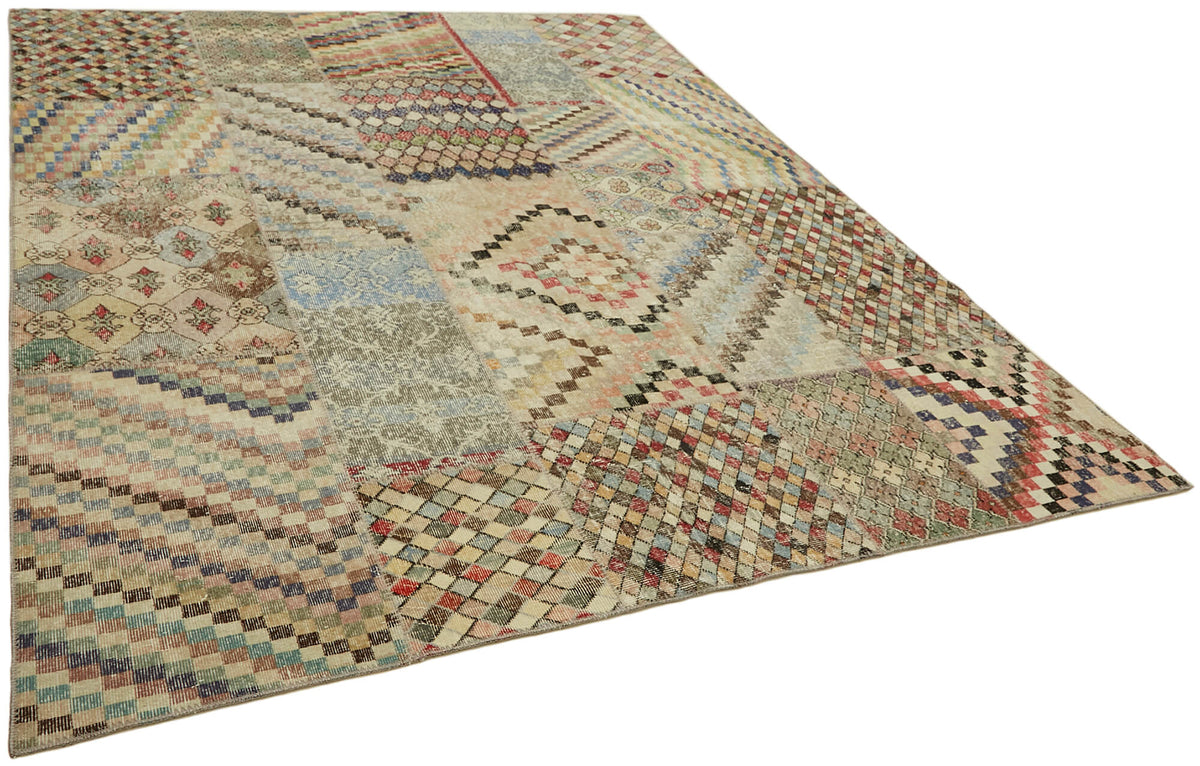 Razik Bej ve Çok Renkli Geometrik Desenli Yün Patchwork Halı 250x300 cm – genel görünüm