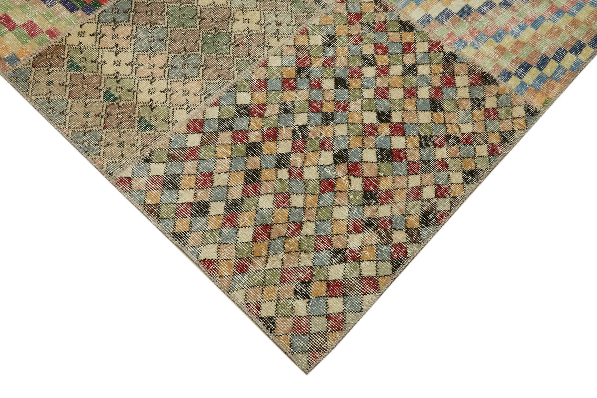 Razik Bej ve Çok Renkli Geometrik Desenli Yün Patchwork Halı 250x300 cm – detay görünümü