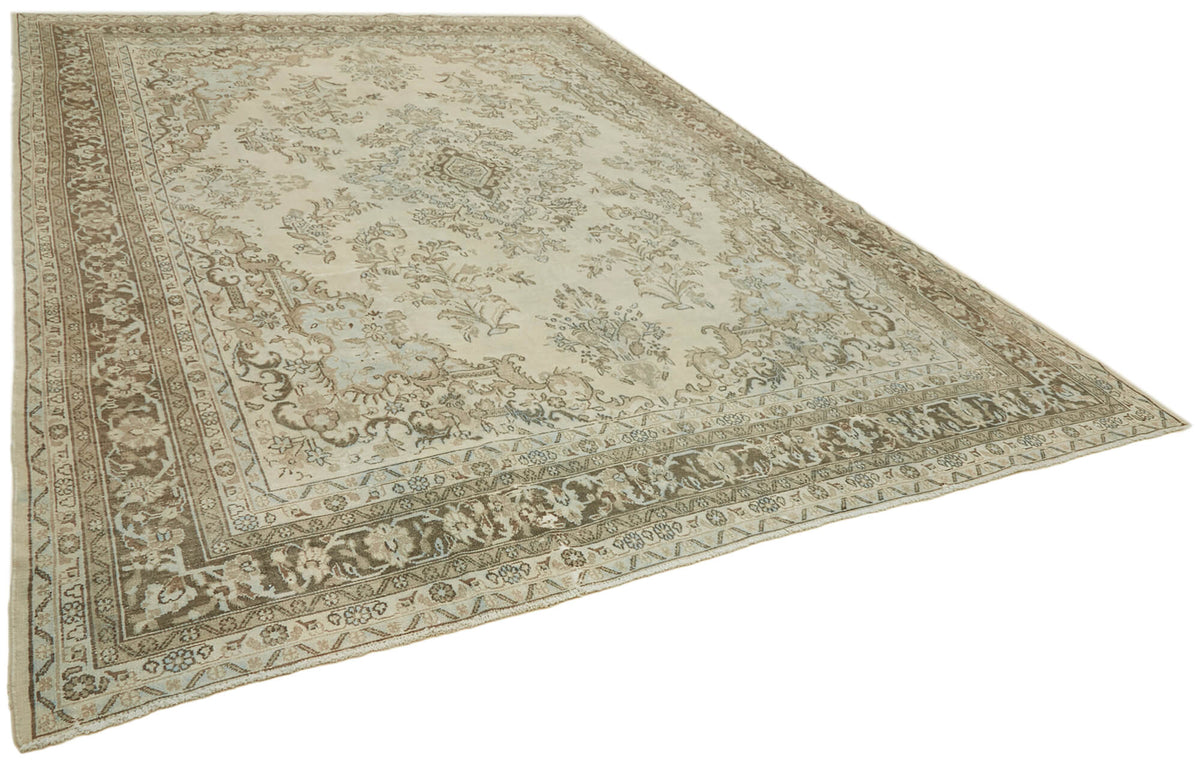Rusvo Bej ve Açık Kahverengi Madalyonlu Vintage Yün Halı 305x400 cm – genel görünüm