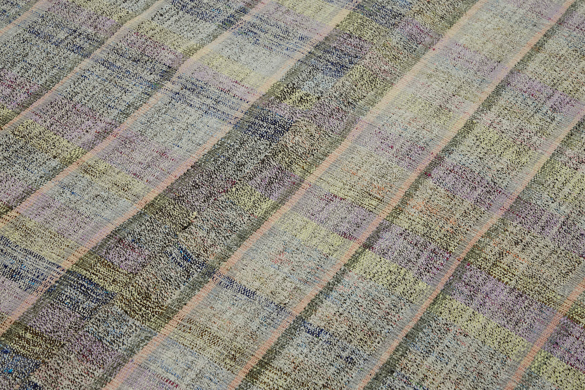 Kadex Çizgili Desenli Gri Pembe Modern Kilim 164x265 cm 43502 – mekânda kullanım