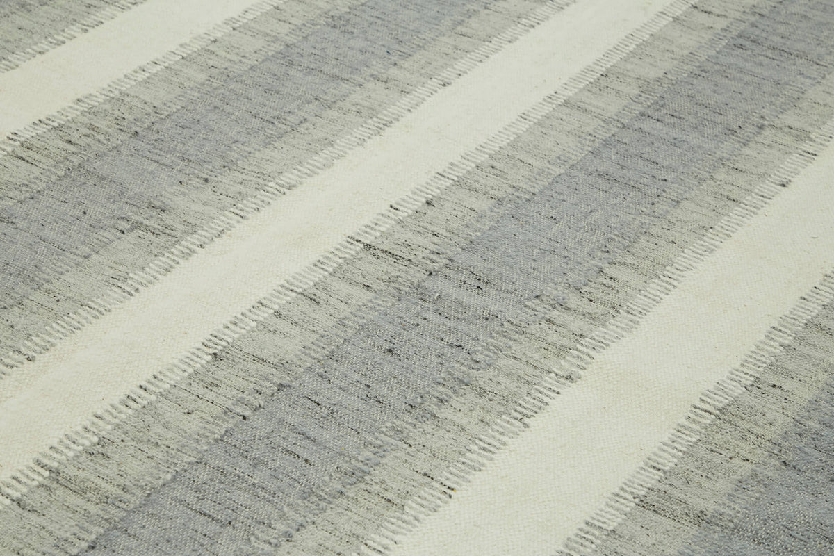Velmo Açık Gri Çizgili Yün ve Pamuk Dokuma Modern Halı 275x366 cm 43511 – mekânda kullanım