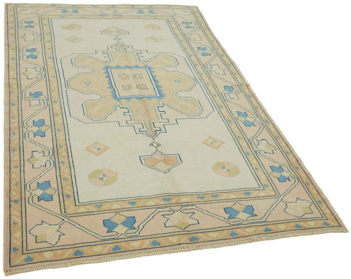 Kavale Krem Bej Halı Madalyon Göbekli Vintage 159x239 cm – genel görünüm