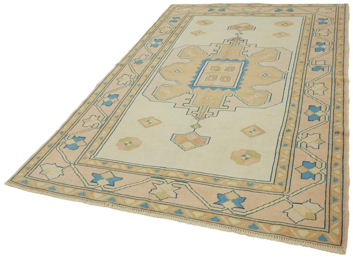 Kavale Krem Bej Halı Madalyon Göbekli Vintage 159x239 cm – doku yakın çekim