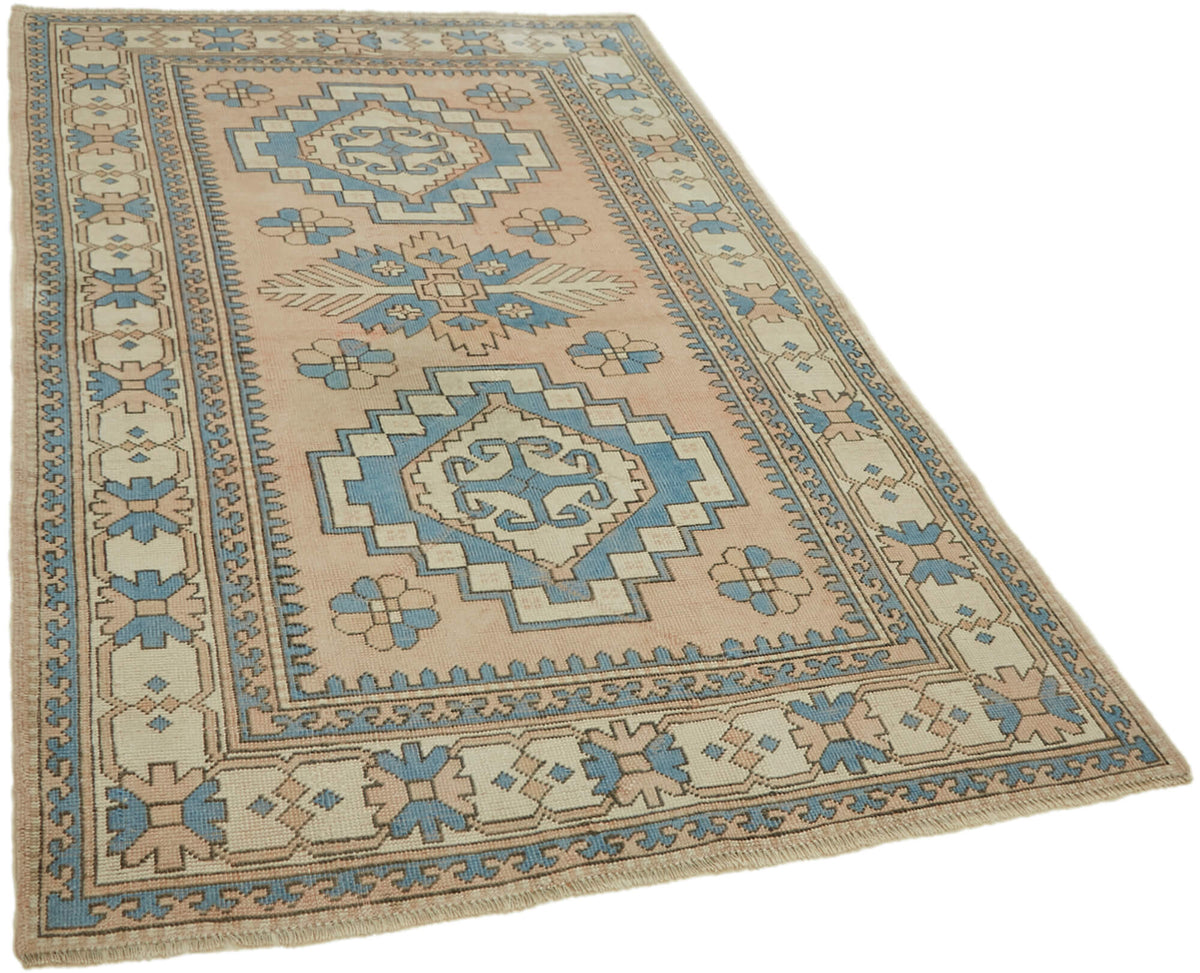 Kavale Açık Mavi Geometrik Desenli Yün El Dokuma Halı, 152x238 cm – genel görünüm