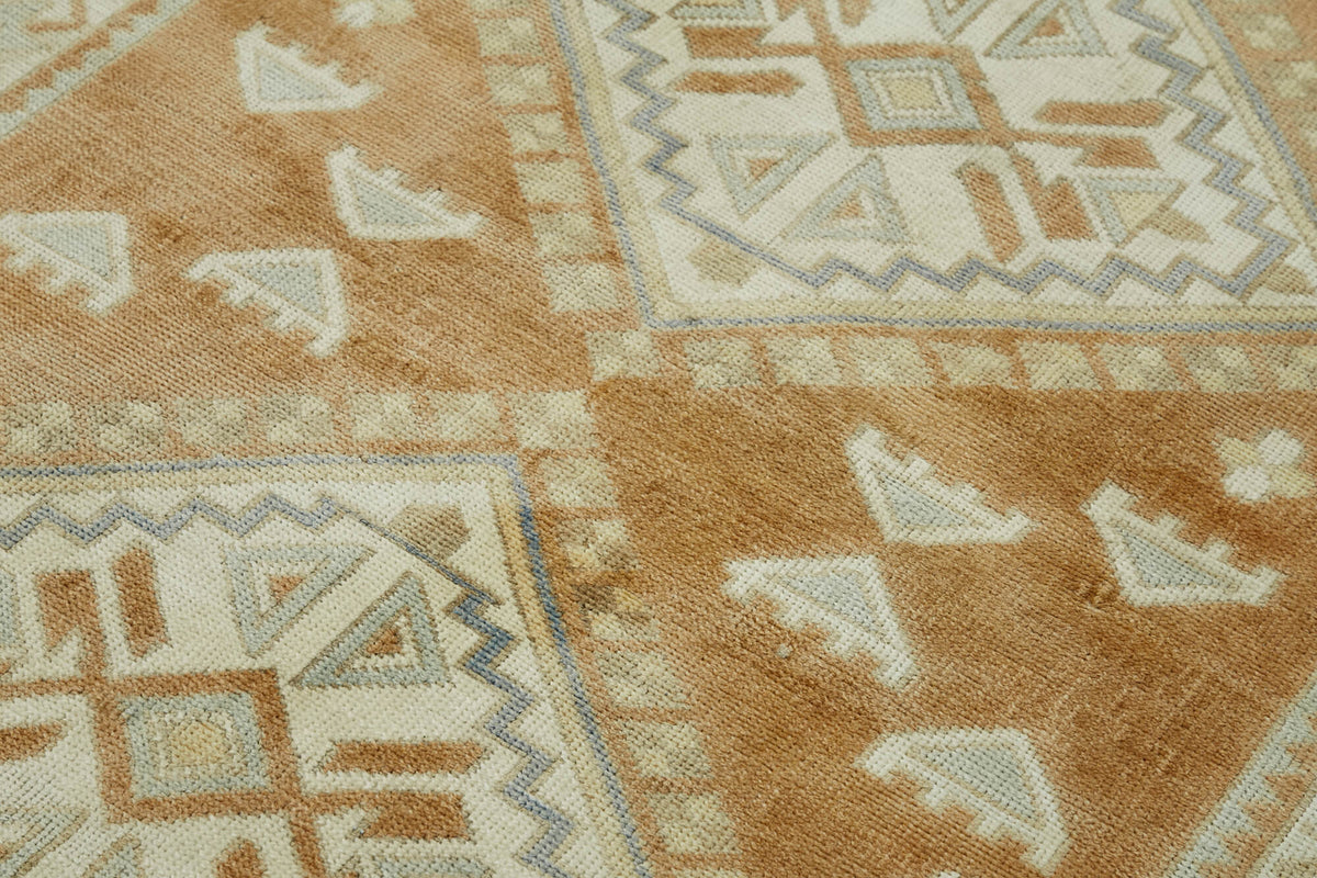 Kavale Anadolu El Dokuma Kahverengi Geometrik Halı 128x172 cm – mekânda kullanım
