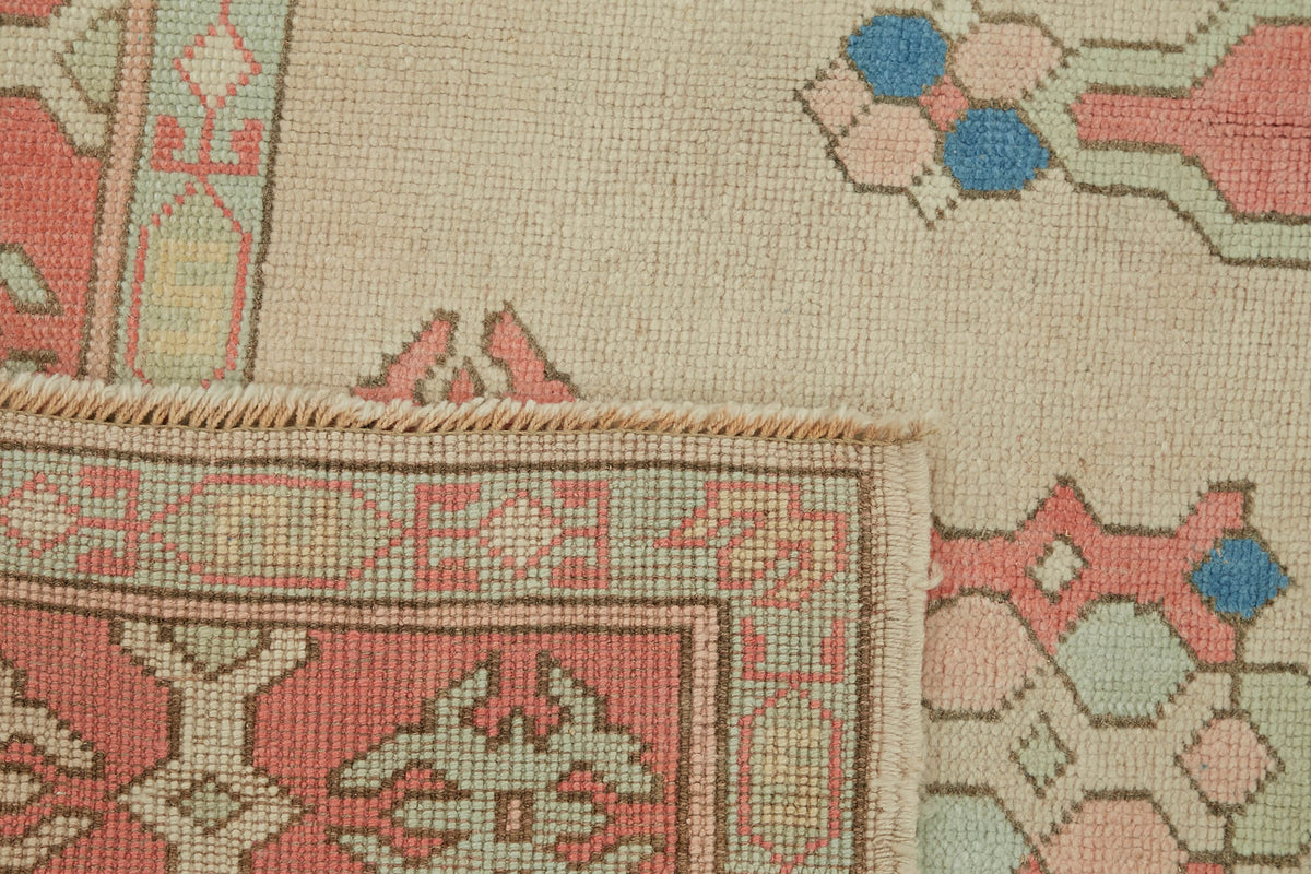 Kavale Bej Halı Geometrik Desenli Gümüş ve Turkuaz Tonlu 139x226 cm – kenar detayı