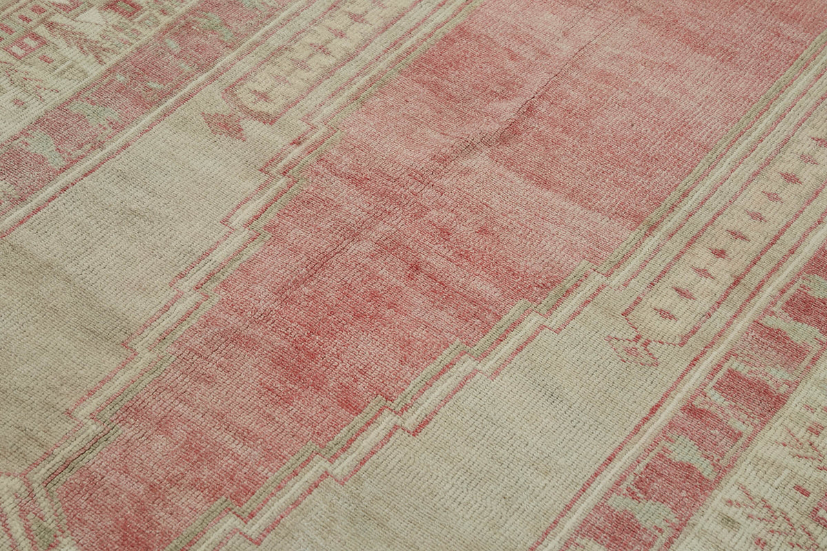 Kavale Geometrik Desenli Bej Kırmızı Vintage Halı 127x190 cm 43637 – mekânda kullanım