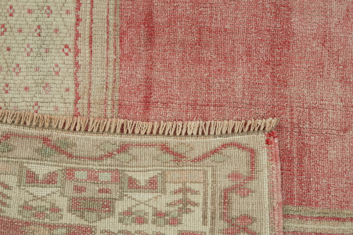Kavale Geometrik Desenli Bej Kırmızı Vintage Halı 127x190 cm 43637 – kenar detayı