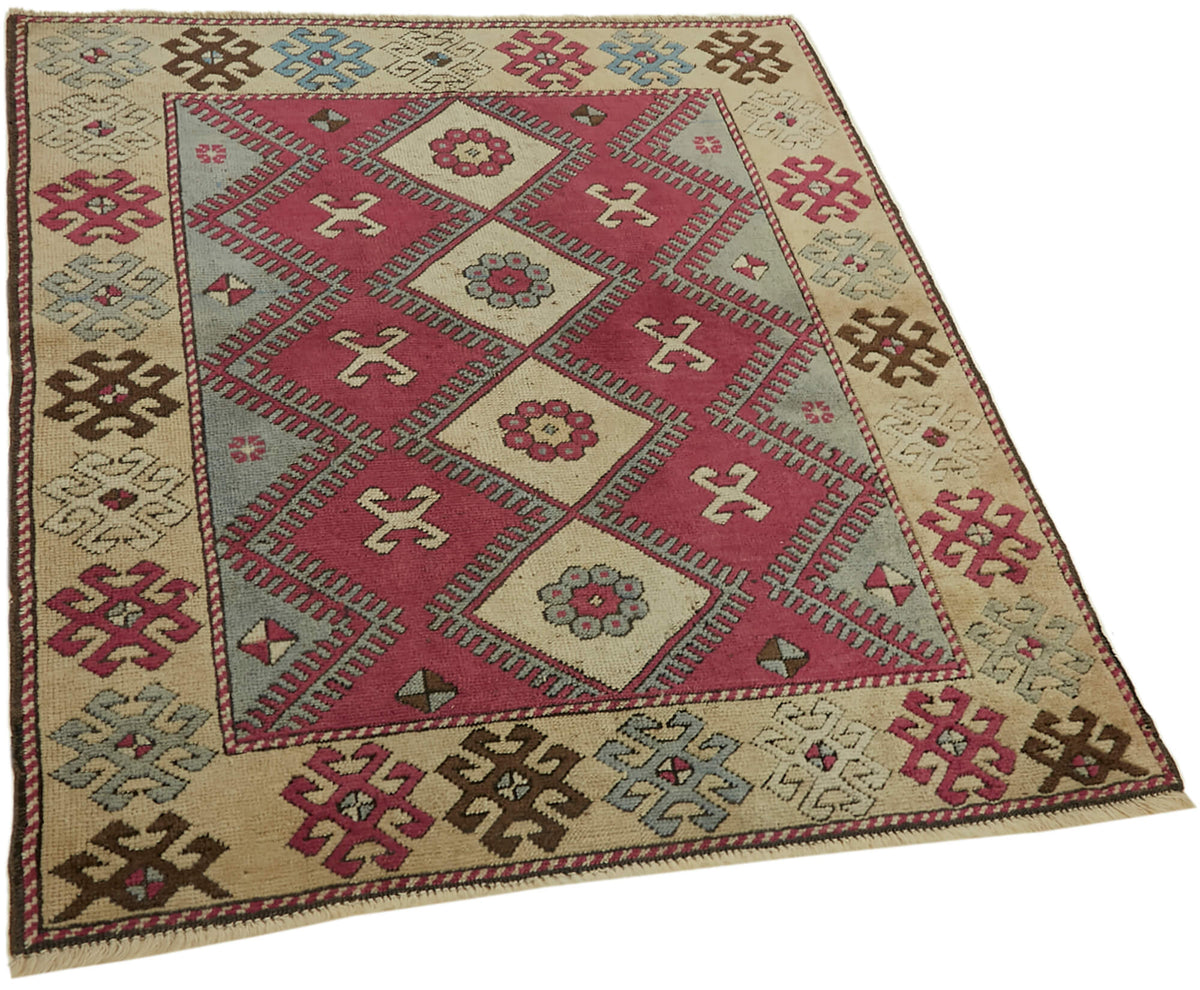 Kavale Pembe Bej Etnik Geometrik El Dokuma Halı 106x120 cm – genel görünüm
