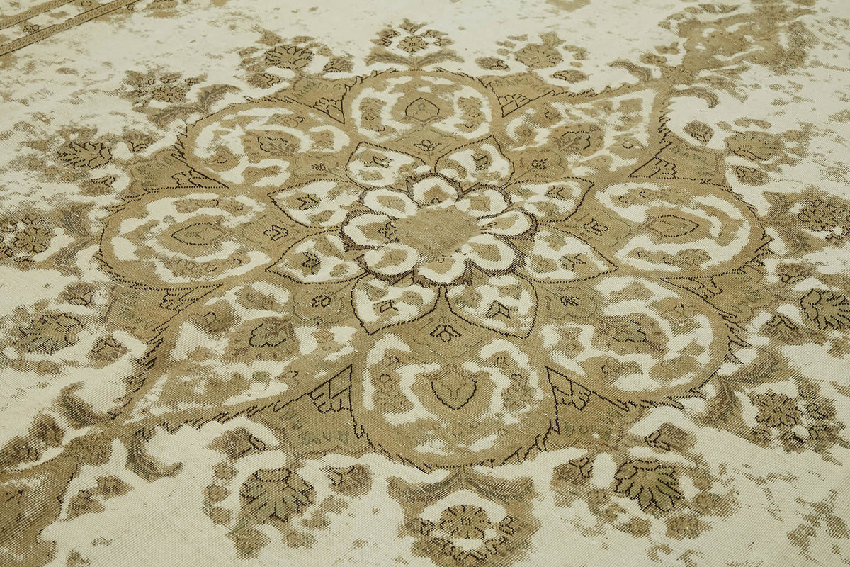 Rusvo Krem Kahverengi Madalyon Desenli Vintage Halı 293x380 cm – mekânda kullanım
