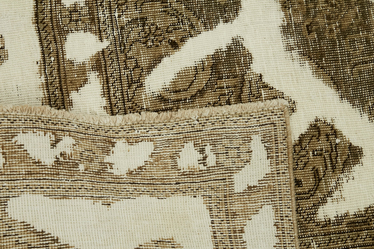 Rusvo Düz Krem Halı Geometrik Desenli Kahverengi Vintage 283x388 cm – arka yüz görünümü