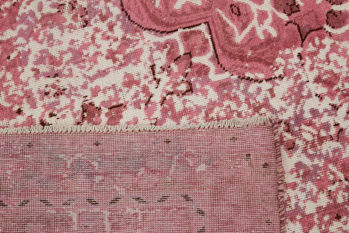 Zelko Vintage Overdyed Pembe Beyaz Çiçek Desenli El Dokuma Halı 287x361 cm – arka yüz görünümü
