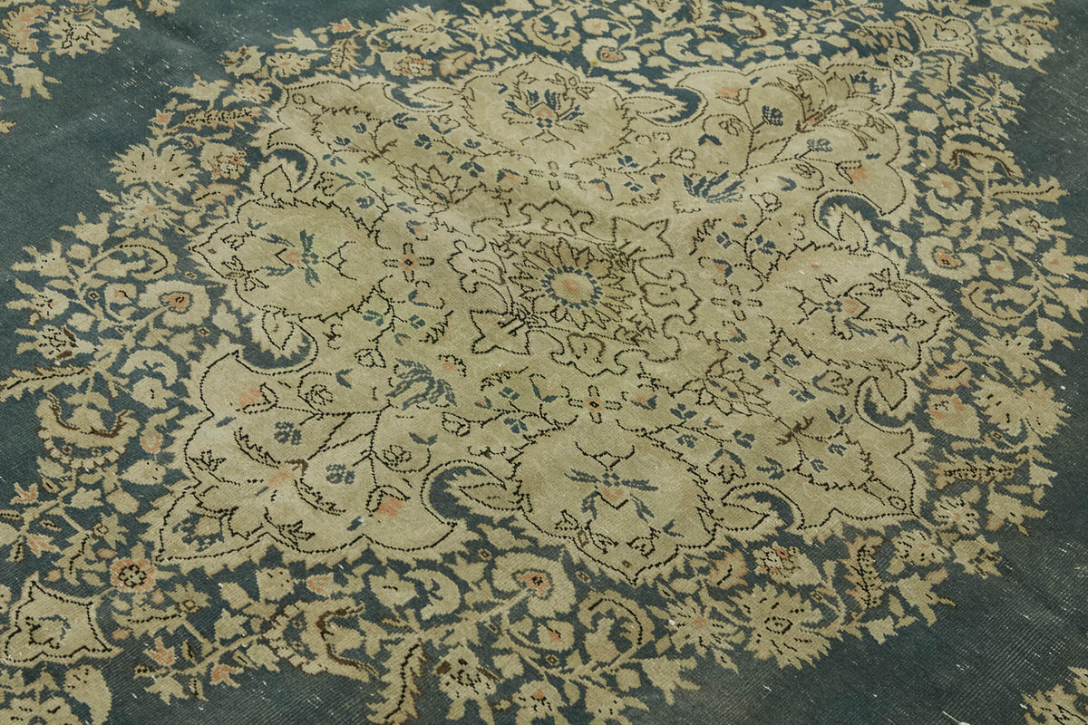 Rusvo Bej Halı Lacivert Madalyon Desenli Vintage 202x280 cm – mekânda kullanım